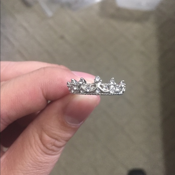 Silver Rhinestone Princess Crown Ring - Picture 3 of 6